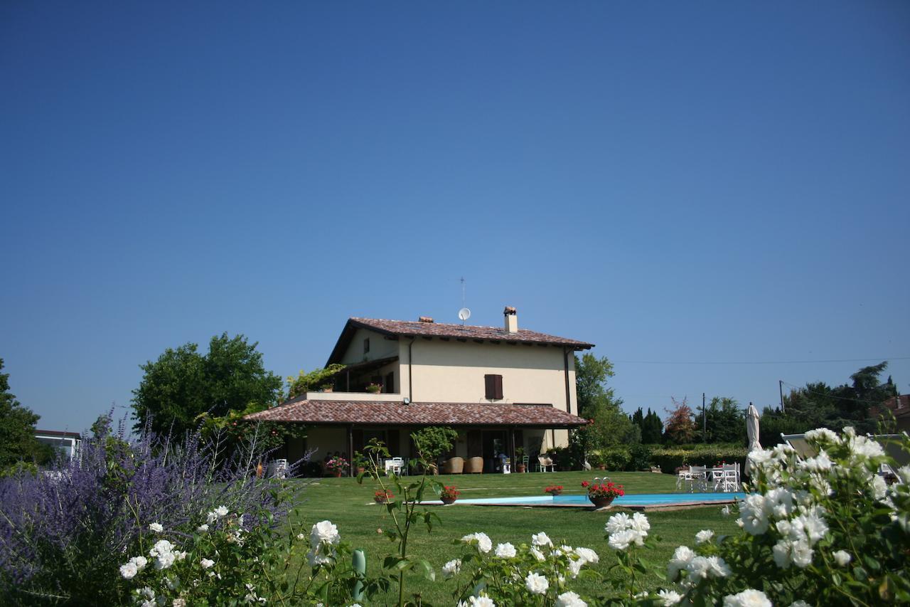 Casa Tentoni - Guest House Misano Adriatico Exterior foto